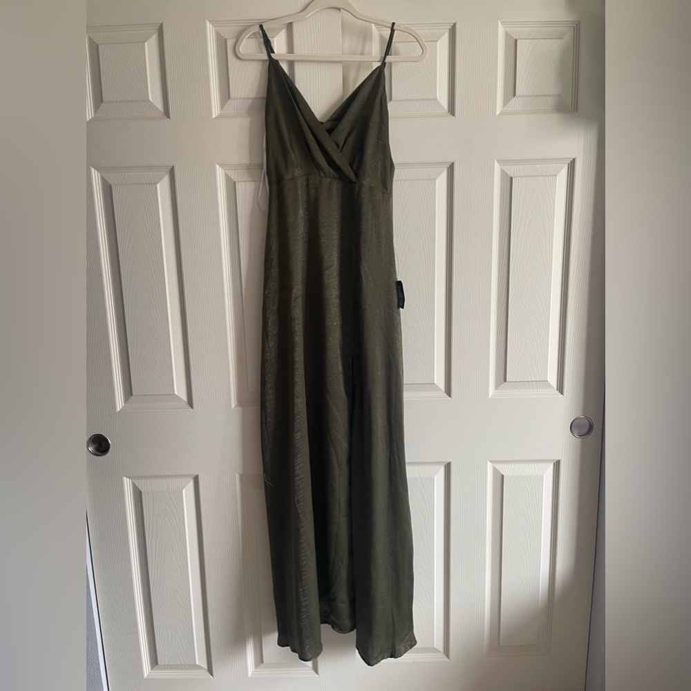 Lulu's Olive Green Maxi Dress with Spaghetti Straps size small